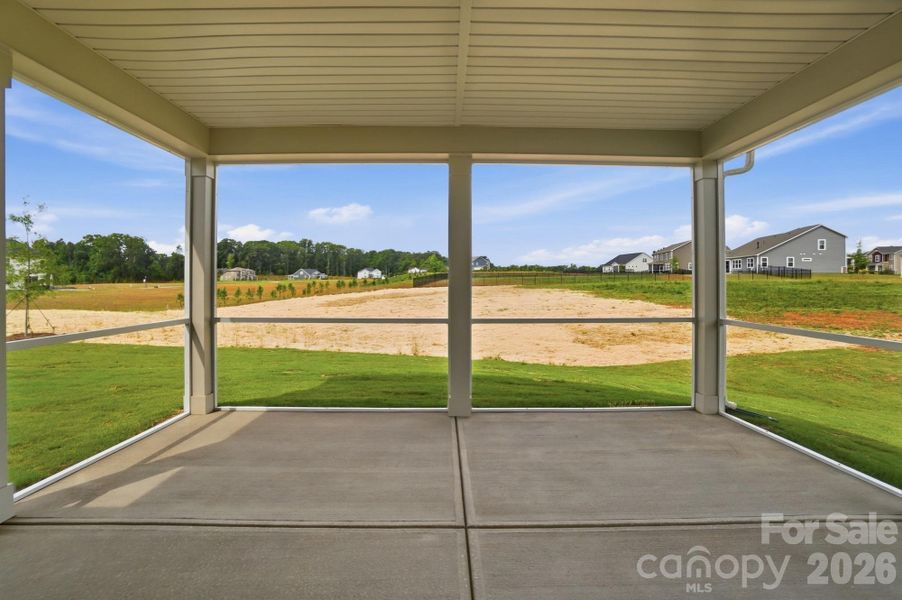 Screened-in Porch