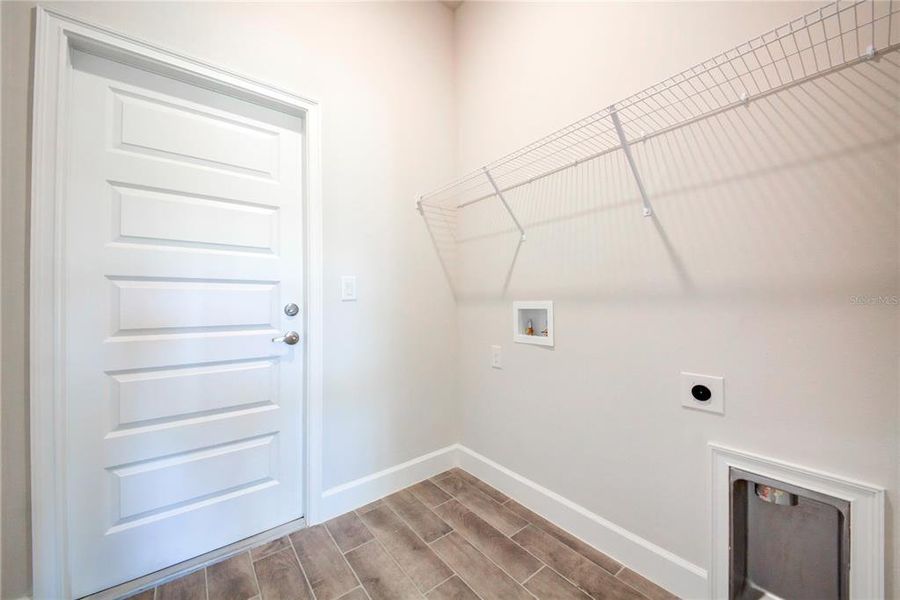 Spacious, unfurnished interior of a new home in Abbey Glen, Dade City (Image 9). Spacious, unfurnished interior of a new home in Abbey Glen, Dade City (Image 9).