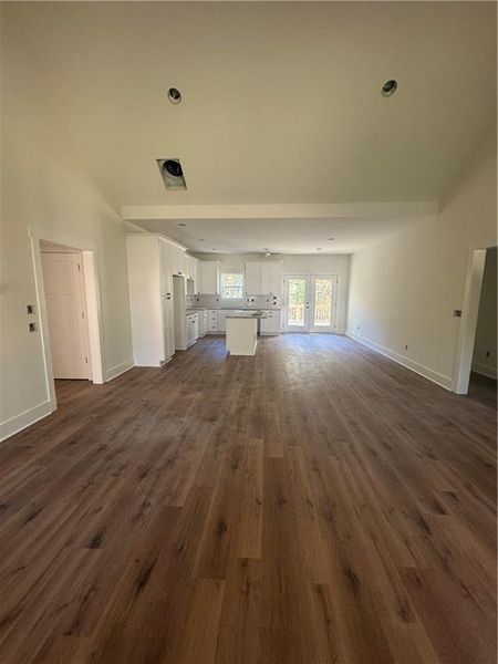 Spacious, unfurnished interior of a new home in , Dawsonville (Image 18).