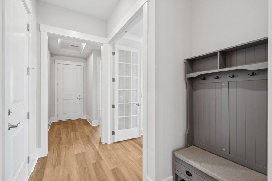 Spacious, unfurnished interior of a new home in , Summerville (Image 54).