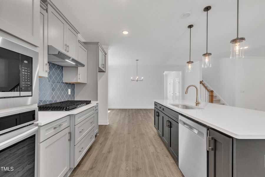 16-9152 Dupree Mdw Dr-33