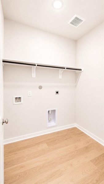 Spacious, unfurnished interior of a new home in Emberly  45', Beasley (Image 25).