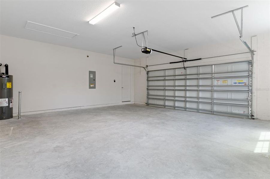 Spacious, unfurnished interior of a new home in , Hernando (Image 35). Spacious, unfurnished interior of a new home in , Hernando (Image 35).