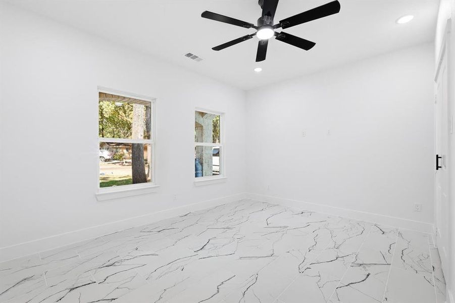 Spacious, unfurnished interior of a new home in , Gun Barrel City (Image 25).