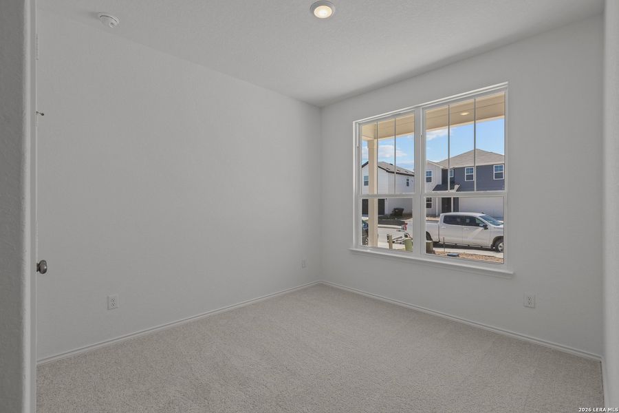 Spacious, unfurnished interior of a new home in , New Braunfels (Image 24).