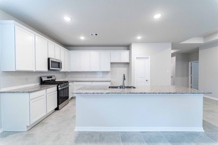 Furnished interior view inside a new home in Martha's Vineyard, Alvin (Image 5).