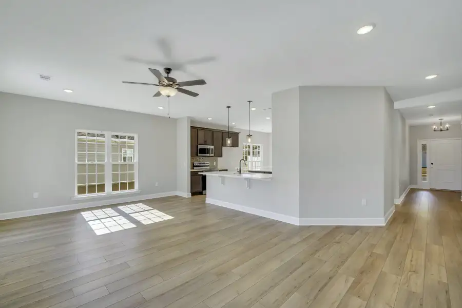 Fripp – Living Room and Kitchen Fripp – Living Room and Kitchen