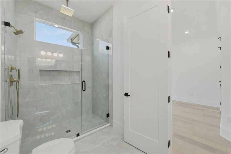 Furnished interior view inside a new home in , Grayson (Image 15).