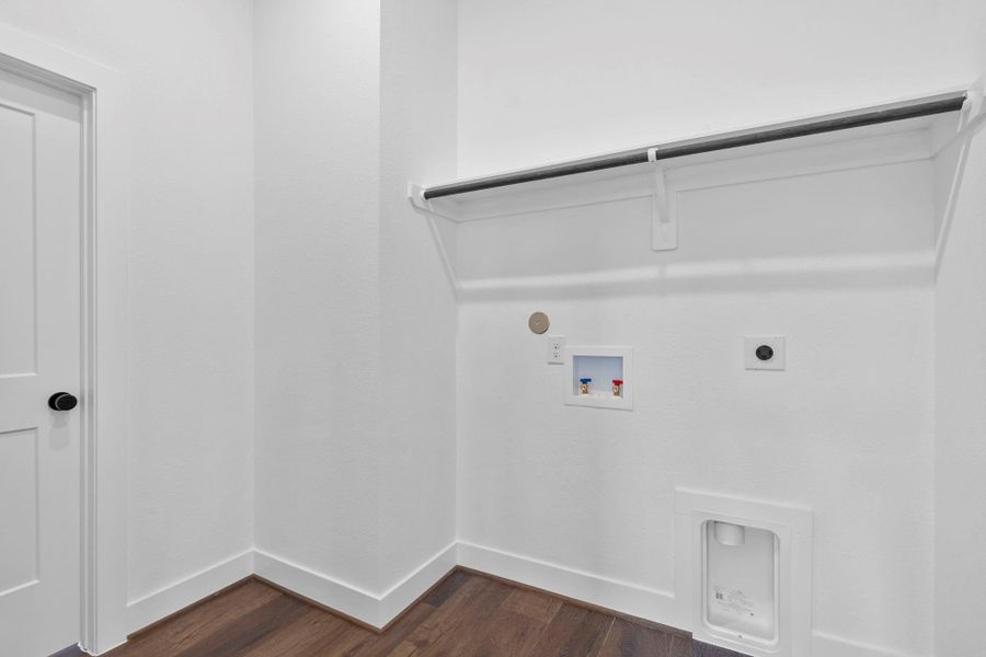 Spacious, unfurnished interior of a new home in Artavia, Conroe (Image 13).