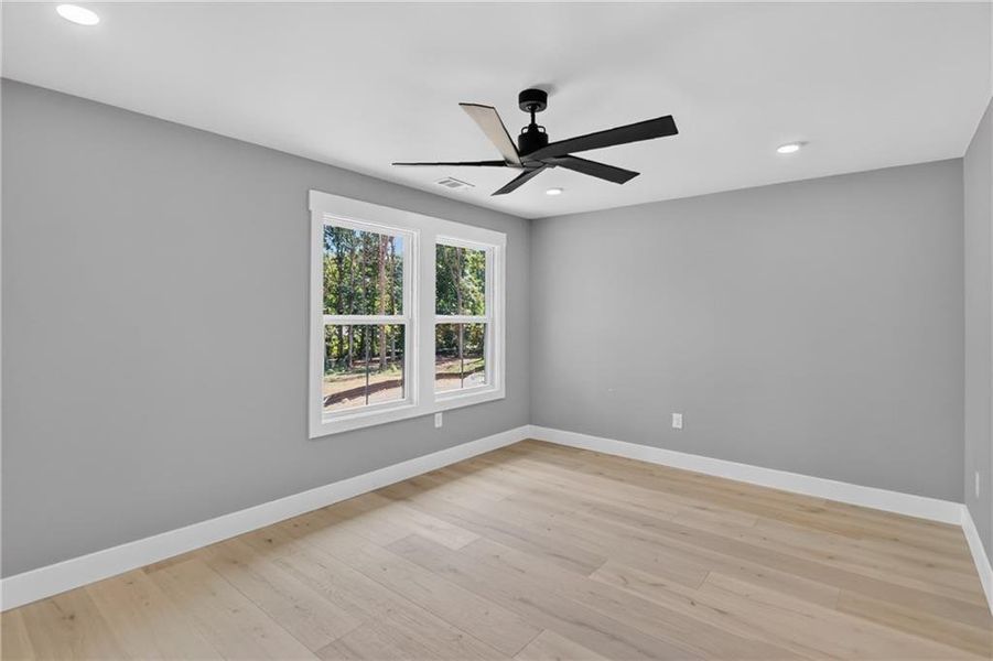 Spacious, unfurnished interior of a new home in , Stone Mountain (Image 129).