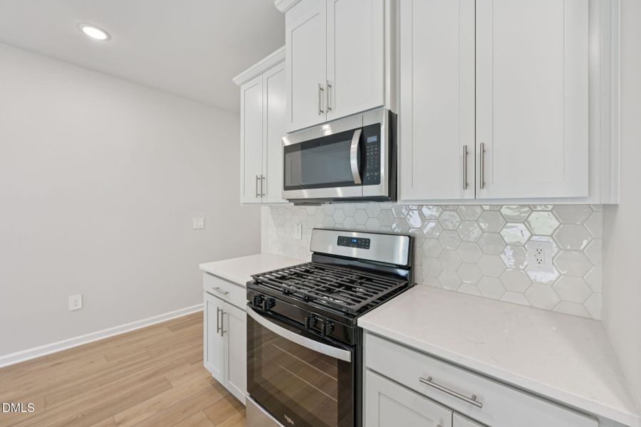 17-web-or-mls-Raleigh - Oakwood Townes - 17-web-or-mls-Raleigh - Oakwood Townes -