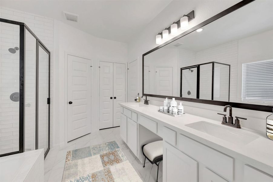 Spa-like owner's bath (*Photo not of actual home and used for illustration purposes only.)