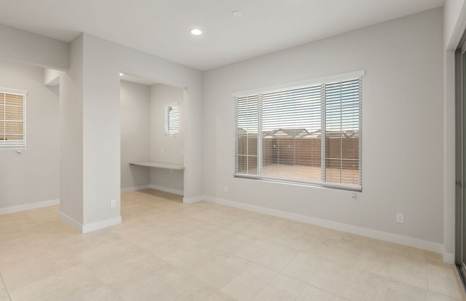 Spacious, unfurnished interior of a new home in Jorde Farms, Queen Creek (Image 23). Spacious, unfurnished interior of a new home in Jorde Farms, Queen Creek (Image 23).