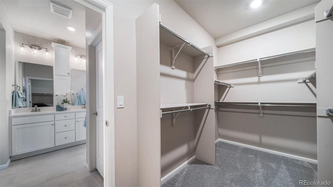 Furnished interior view inside a new home in , Aurora (Image 34).