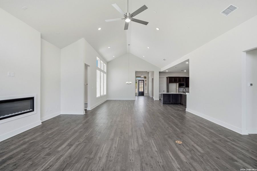 Spacious, unfurnished interior of a new home in , Castroville (Image 49).