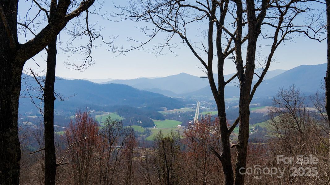 Natural landscape and outdoor views near  in Waynesville (Image 43).