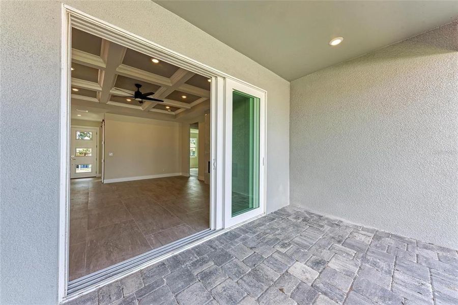 Spacious, unfurnished interior of a new home in , Venice (Image 37).