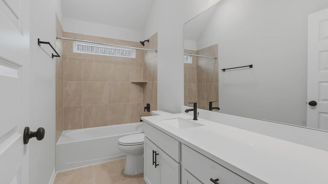Furnished interior view inside a new home in Brookewater, Rosenberg (Image 20). Furnished interior view inside a new home in Brookewater, Rosenberg (Image 20).