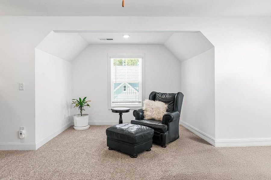 Furnished interior view inside a new home in , Dallas (Image 13).