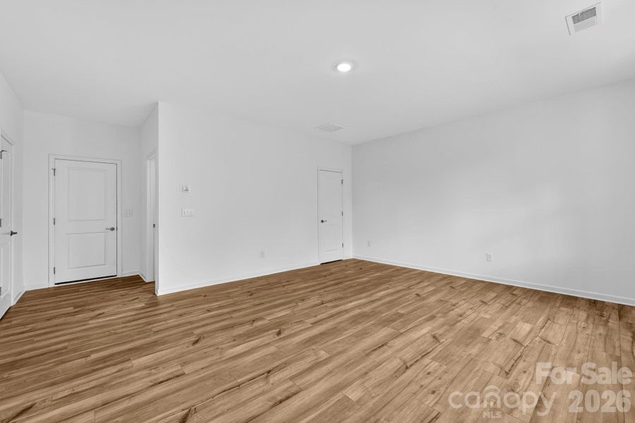 Spacious, unfurnished interior of a new home in Village of Waxhaw, Waxhaw (Image 7). Spacious, unfurnished interior of a new home in Village of Waxhaw, Waxhaw (Image 7).