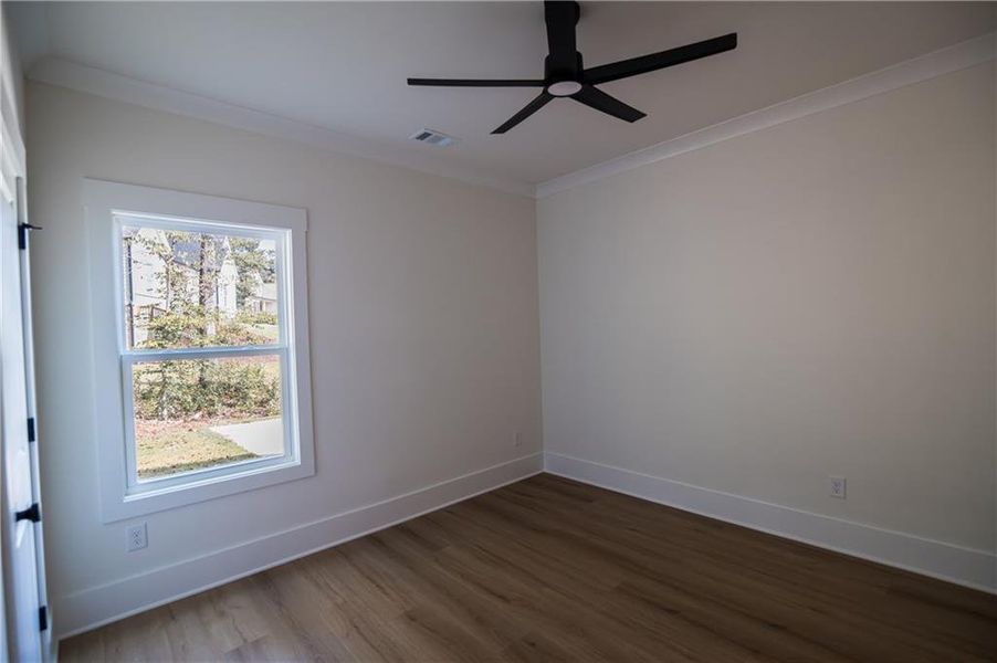 Spacious, unfurnished interior of a new home in , Clermont (Image 37).