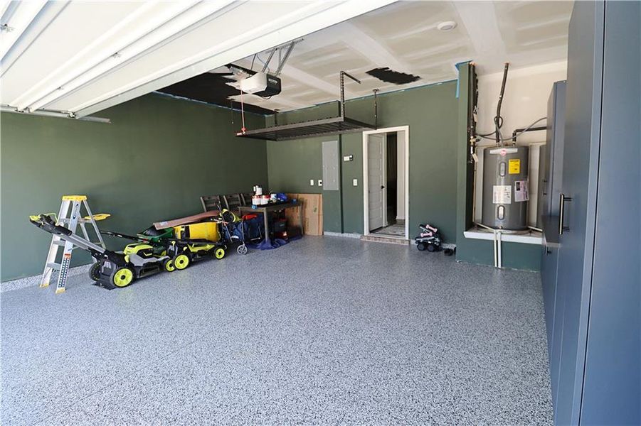 Furnished interior view inside a new home in , Atlanta (Image 25).