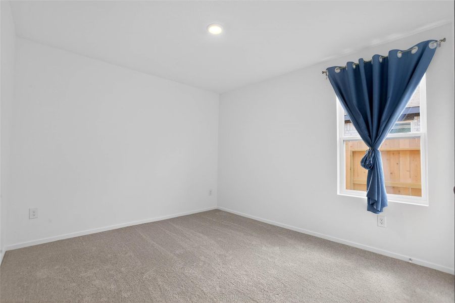 Spacious, unfurnished interior of a new home in Anniston, Katy (Image 22).