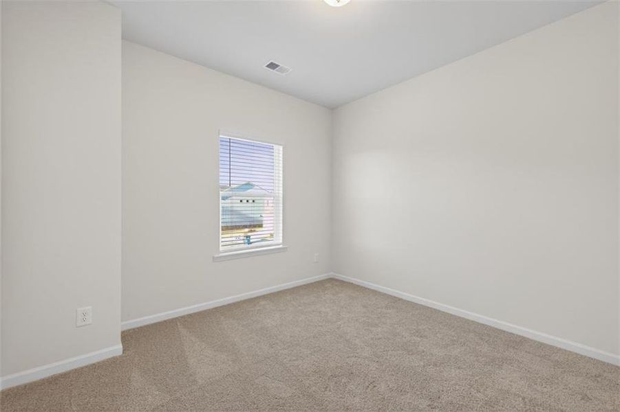 Spacious, unfurnished interior of a new home in Franklin Manor, Lawrenceville (Image 33).