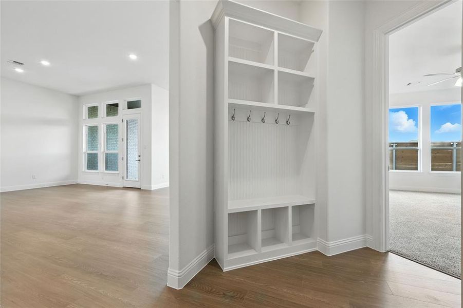 Mudroom featuring dark wood-style flooring, recessed lighting, and ceiling fan