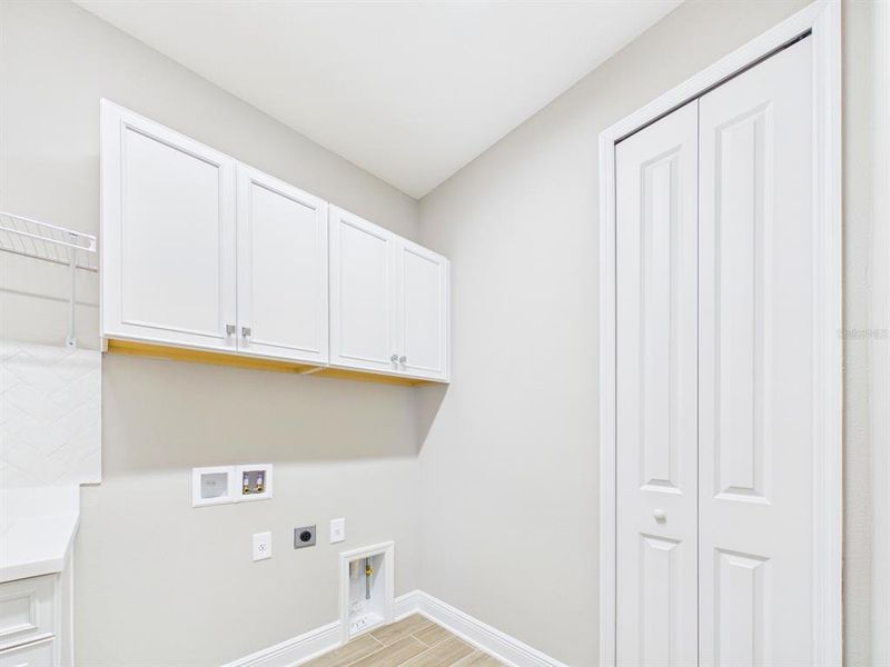 Spacious, unfurnished interior of a new home in , Sarasota (Image 49). Spacious, unfurnished interior of a new home in , Sarasota (Image 49).