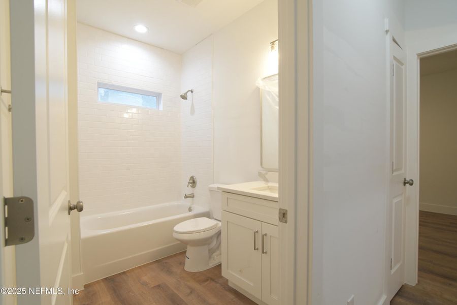 Furnished interior view inside a new home in , Jacksonville (Image 9).