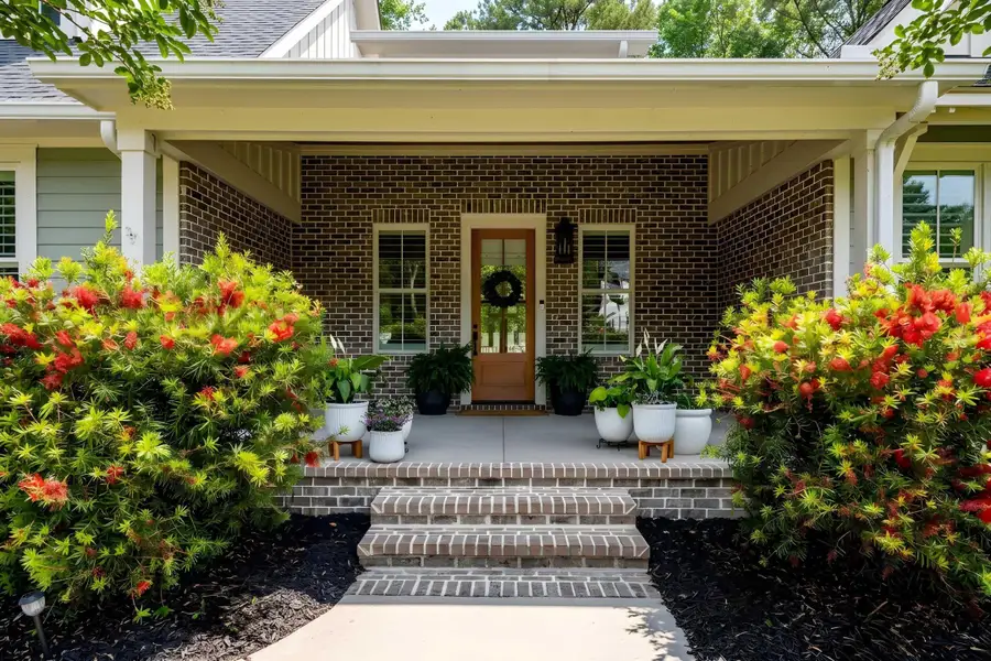 Exterior details and patio area of a home in , Johns Island (Image 3).