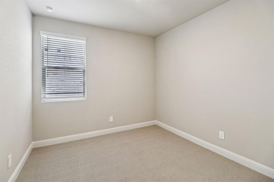 Spacious, unfurnished interior of a new home in Lakehaven - Premier Series, Farmersville (Image 27).