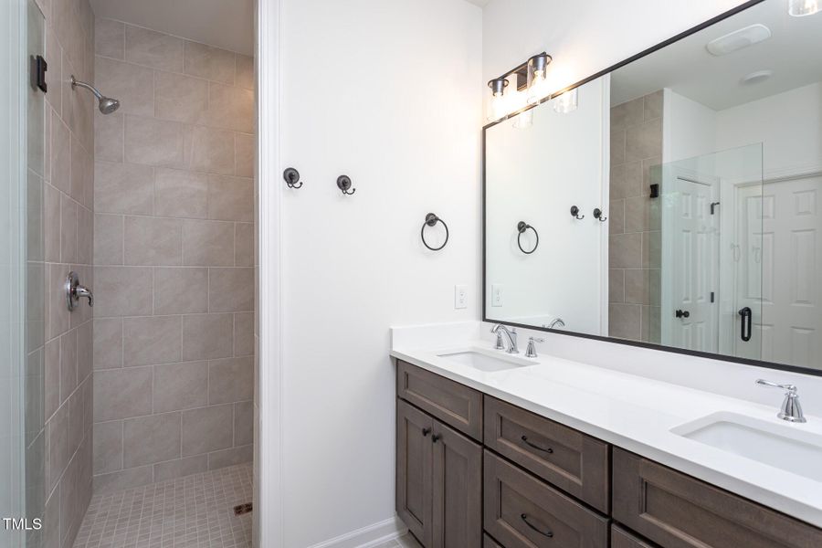 coleman-6069-jones-45 coleman-6069-jones-45