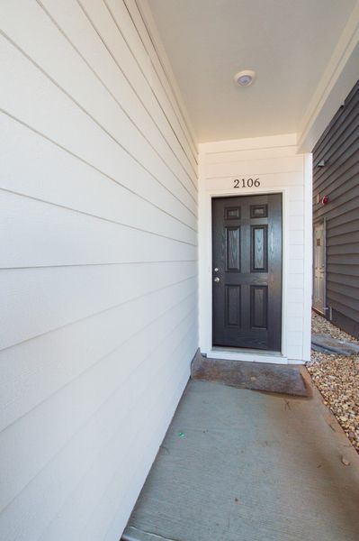 Representative exterior details of a home built from the Cadence Unit B by Piedmont Residential in Ross Pointe, Kennesaw (Image 3).