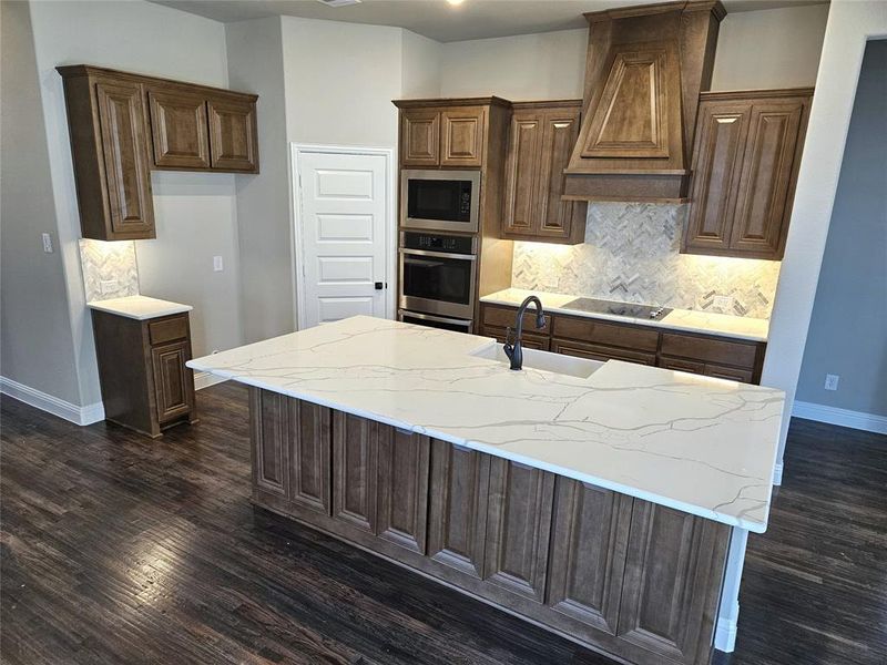 Furnished interior view inside a new home in , Van Alstyne (Image 4).
