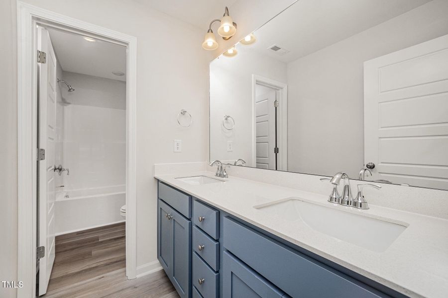 58 W Emily Gardens 17 58 W Emily Gardens 17