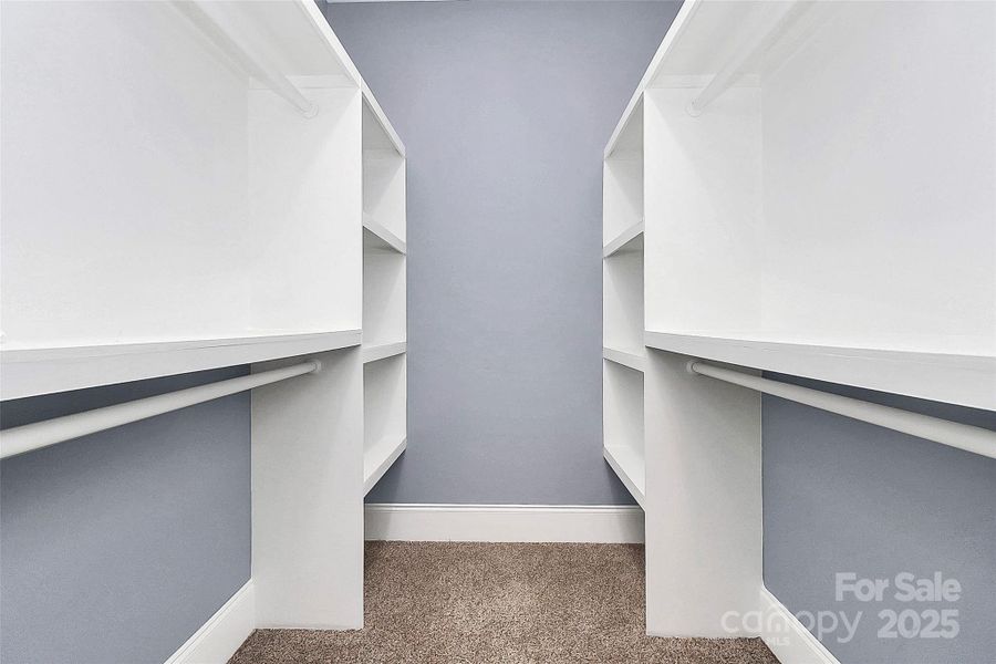 Spacious, unfurnished interior of a new home in , Charlotte (Image 16).