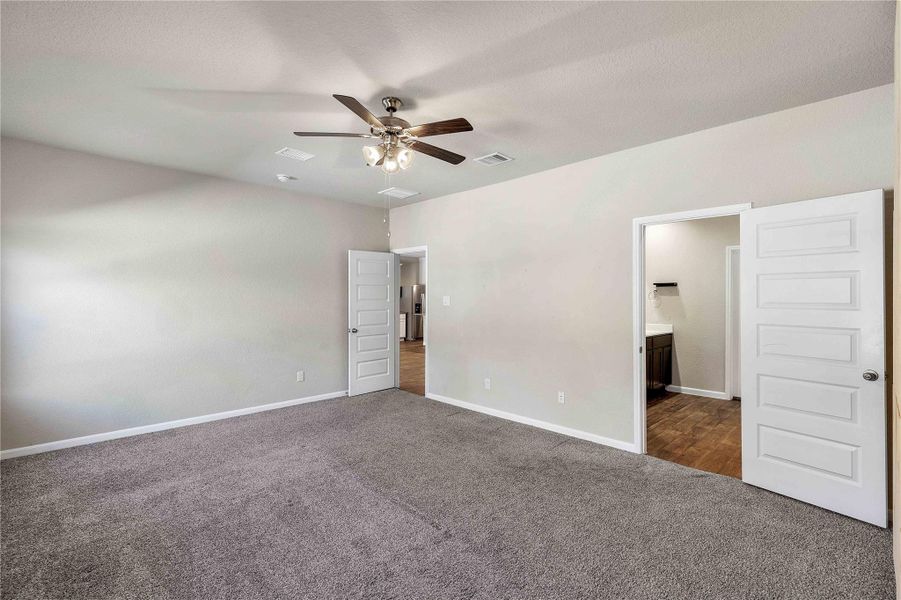 Spacious, unfurnished interior of a new home in , Anahuac (Image 29). Spacious, unfurnished interior of a new home in , Anahuac (Image 29).