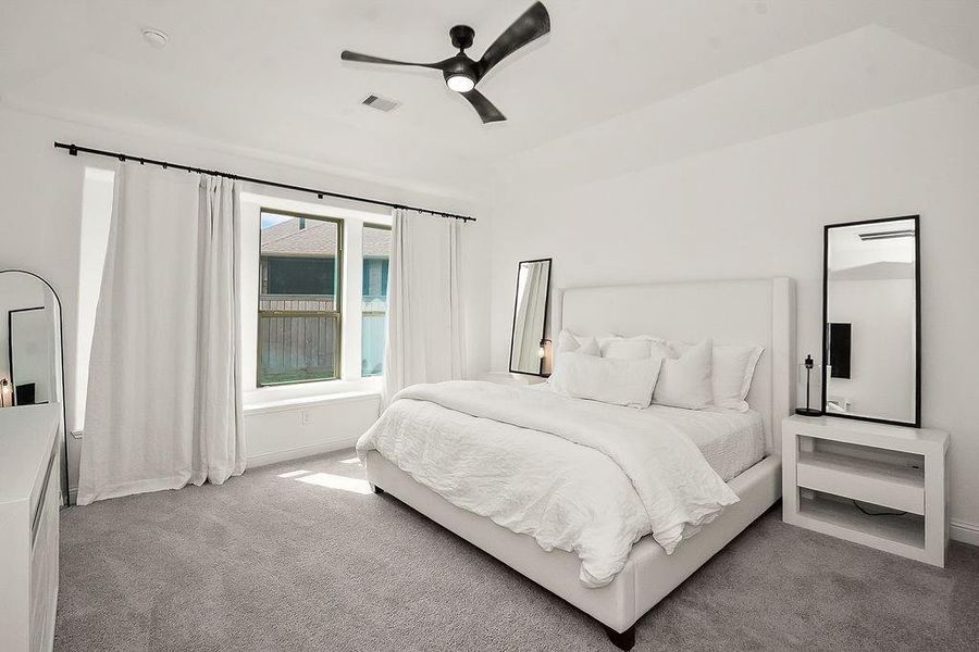 Large oversized primary bedroom Large oversized primary bedroom