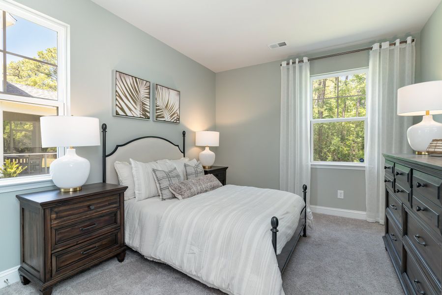 Representative furnished interior of a home built from the HARBOR OAK by D.R. Horton in Ranch Haven, Murrells Inlet (Image 30).
