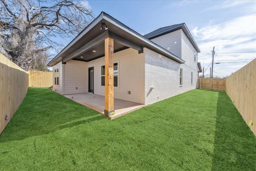 Exterior details and patio area of a home in , Fort Worth (Image 3).