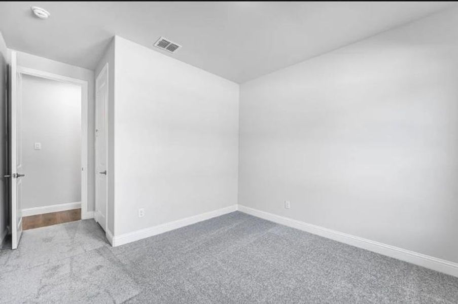 137 South Oak Drive - Ready Now!