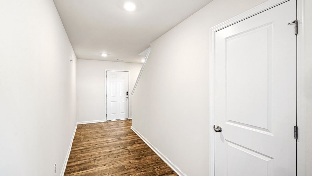 Spacious, unfurnished interior of a new home in Baxter Village, Boiling Springs (Image 15).