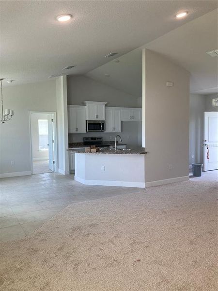 Spacious, unfurnished interior of a new home in , Oxford (Image 9).