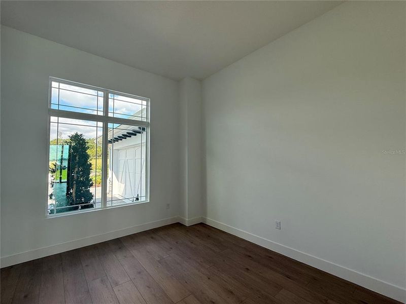 Spacious, unfurnished interior of a new home in West Hill Estates, Dade City (Image 15).