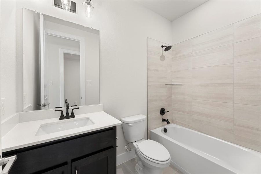 06. 7229 Switchgrass - 2ND Bath