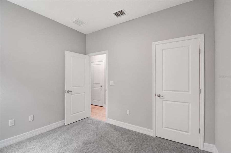 Spacious, unfurnished interior of a new home in , Ocala (Image 39).