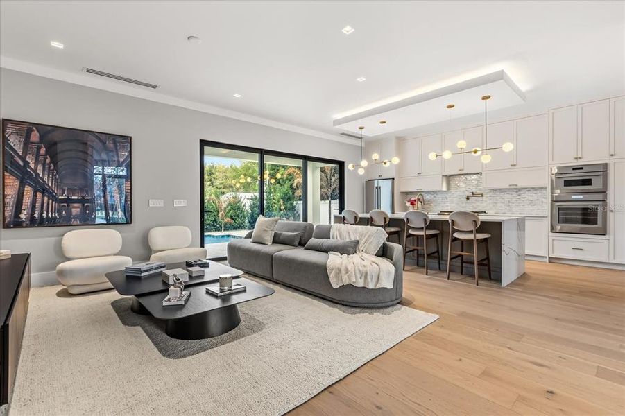 Furnished interior view inside a new home in , Orlando (Image 13).