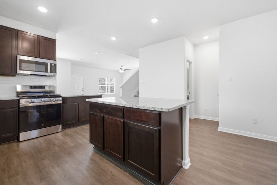 Furnished interior view inside a new home in La Terra, Celina (Image 28).